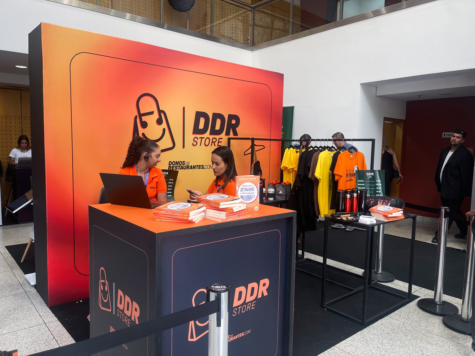 DDR Stand
