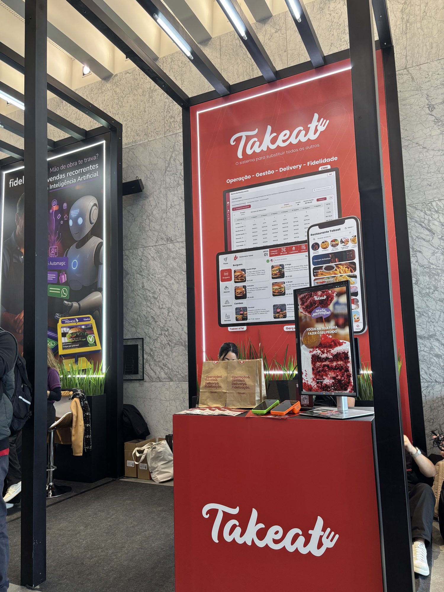 Takeat Stand